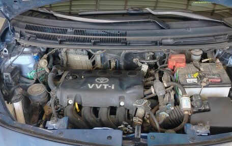 Toyota Yaris III рестайлинг, 2006 год, 675 000 рублей, 14 фотография