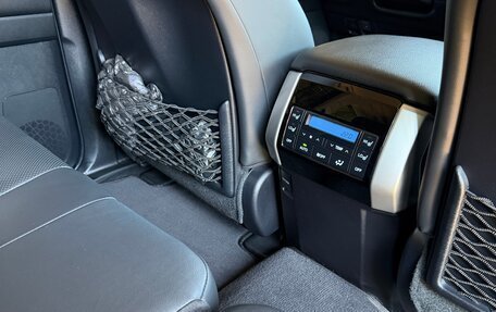 Toyota Land Cruiser Prado 150 рестайлинг 2, 2019 год, 5 900 000 рублей, 10 фотография