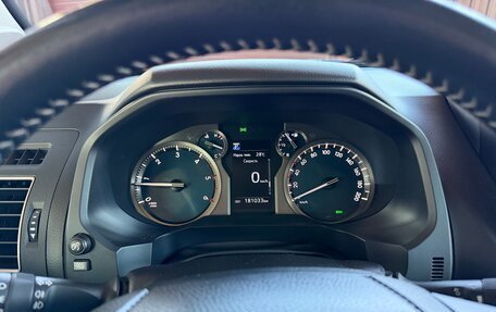 Toyota Land Cruiser Prado 150 рестайлинг 2, 2019 год, 5 900 000 рублей, 17 фотография