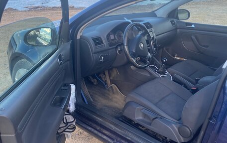 Volkswagen Golf V, 2004 год, 570 000 рублей, 6 фотография