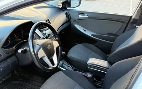 Hyundai Solaris II рестайлинг, 2011 год, 870 000 рублей, 11 фотография