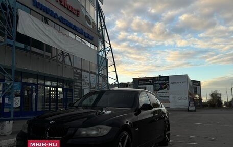 BMW 3 серия, 2006 год, 700 000 рублей, 2 фотография