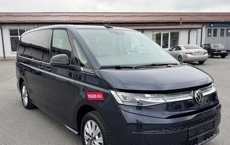 Volkswagen Multivan, 2023 год, 5 300 000 рублей, 3 фотография