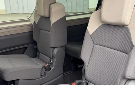 Volkswagen Multivan, 2023 год, 5 300 000 рублей, 9 фотография