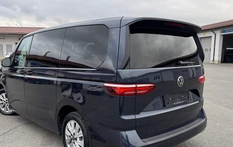 Volkswagen Multivan, 2023 год, 5 300 000 рублей, 6 фотография