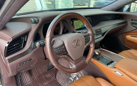 Lexus LS IV, 2017 год, 7 990 000 рублей, 14 фотография