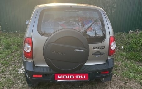 Chevrolet Niva I рестайлинг, 2015 год, 430 000 рублей, 3 фотография