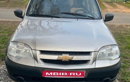 Chevrolet Niva I рестайлинг, 2015 год, 430 000 рублей, 1 фотография
