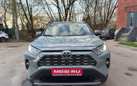 Toyota RAV4, 2020 год, 2 650 000 рублей, 1 фотография