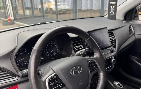 Hyundai Solaris II рестайлинг, 2022 год, 1 740 000 рублей, 11 фотография