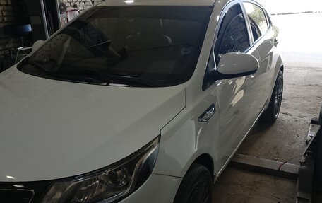 KIA Rio III рестайлинг, 2013 год, 750 000 рублей, 3 фотография