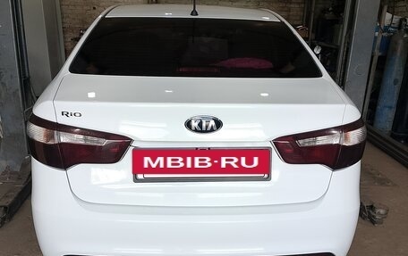 KIA Rio III рестайлинг, 2013 год, 750 000 рублей, 4 фотография