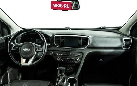 KIA Sportage IV рестайлинг, 2018 год, 2 099 700 рублей, 13 фотография