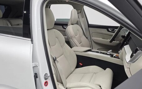 Volvo XC60 II, 2025 год, 6 150 000 рублей, 10 фотография