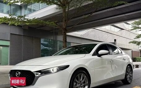 Mazda 3, 2021 год, 1 740 000 рублей, 2 фотография