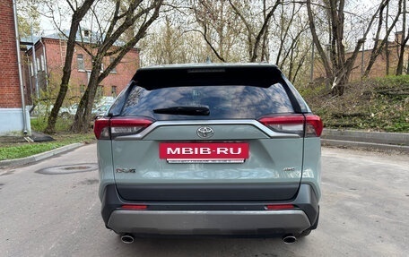Toyota RAV4, 2020 год, 2 650 000 рублей, 5 фотография