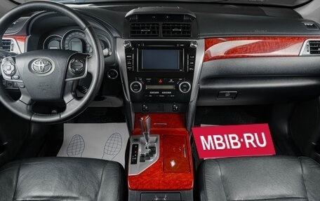 Toyota Camry, 2013 год, 1 649 000 рублей, 13 фотография