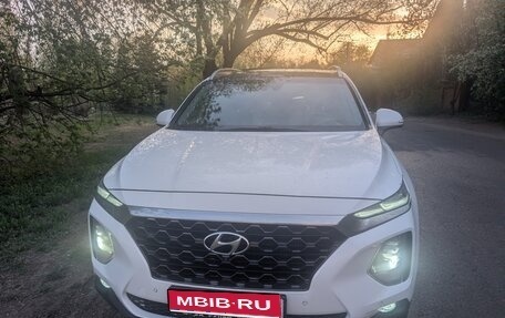Hyundai Santa Fe IV, 2018 год, 2 700 000 рублей, 1 фотография