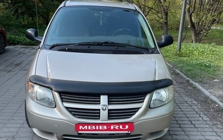 Dodge Caravan IV, 2004 год, 350 000 рублей, 2 фотография