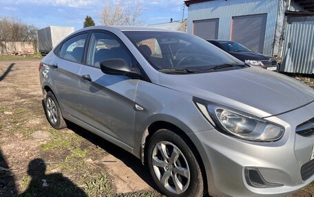 Hyundai Solaris II рестайлинг, 2013 год, 550 000 рублей, 4 фотография