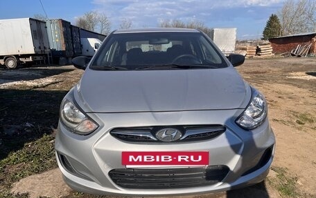Hyundai Solaris II рестайлинг, 2013 год, 550 000 рублей, 5 фотография
