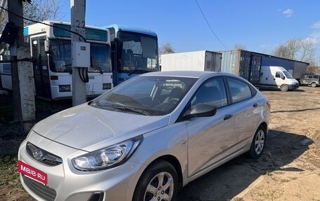 Hyundai Solaris II рестайлинг, 2013 год, 550 000 рублей, 6 фотография