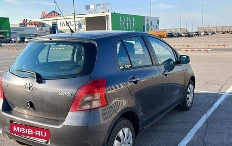 Toyota Yaris III рестайлинг, 2008 год, 750 000 рублей, 4 фотография