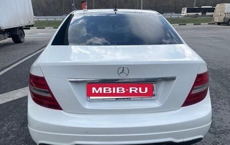 Mercedes-Benz C-Класс, 2011 год, 1 300 000 рублей, 7 фотография
