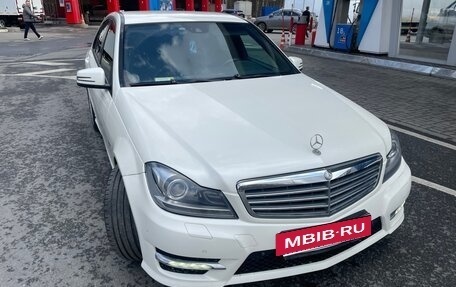 Mercedes-Benz C-Класс, 2011 год, 1 300 000 рублей, 11 фотография