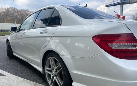 Mercedes-Benz C-Класс, 2011 год, 1 300 000 рублей, 17 фотография