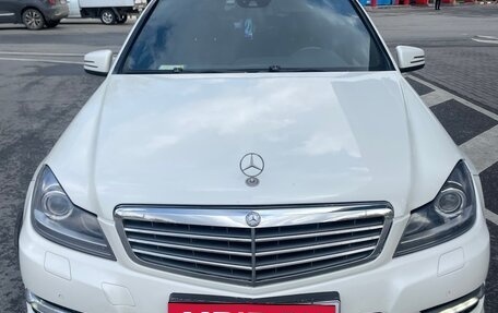 Mercedes-Benz C-Класс, 2011 год, 1 300 000 рублей, 23 фотография