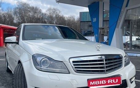 Mercedes-Benz C-Класс, 2011 год, 1 300 000 рублей, 26 фотография
