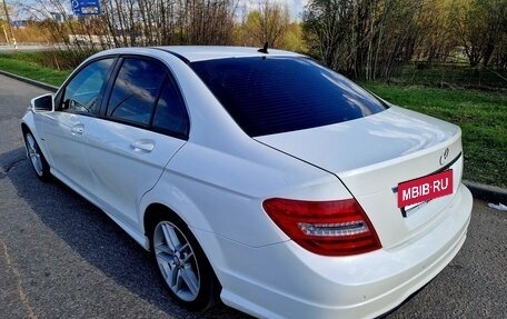 Mercedes-Benz C-Класс, 2011 год, 1 300 000 рублей, 29 фотография