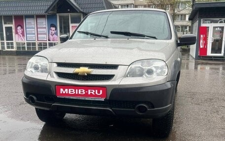 Chevrolet Niva I рестайлинг, 2019 год, 750 000 рублей, 6 фотография