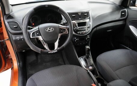 Hyundai Solaris II рестайлинг, 2014 год, 950 000 рублей, 16 фотография