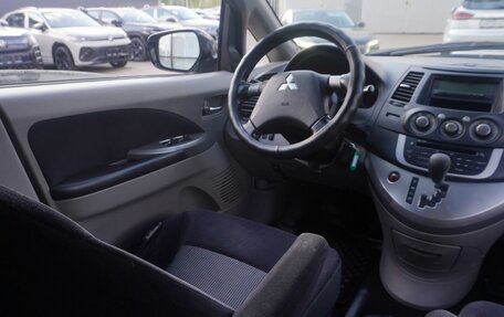 Mitsubishi Grandis, 2007 год, 681 000 рублей, 15 фотография