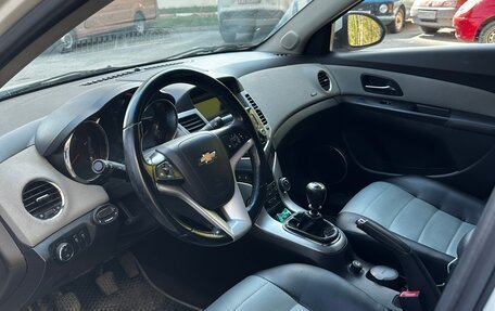 Chevrolet Cruze II, 2012 год, 800 000 рублей, 8 фотография