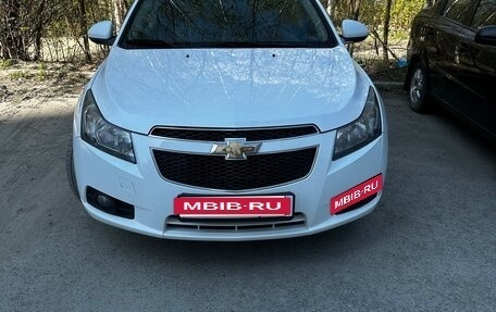 Chevrolet Cruze II, 2012 год, 800 000 рублей, 2 фотография