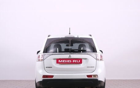 Mitsubishi Outlander III рестайлинг 3, 2012 год, 1 549 000 рублей, 6 фотография