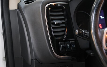 Mitsubishi Outlander III рестайлинг 3, 2012 год, 1 549 000 рублей, 10 фотография