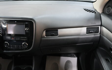 Mitsubishi Outlander III рестайлинг 3, 2012 год, 1 549 000 рублей, 18 фотография