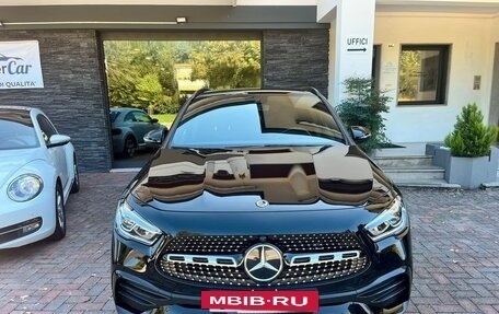 Mercedes-Benz GLA, 2023 год, 4 548 000 рублей, 2 фотография