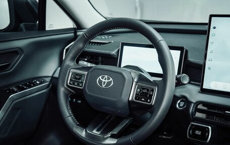 Toyota RAV4, 2026 год, 4 830 000 рублей, 37 фотография