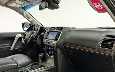Toyota Land Cruiser Prado 150 рестайлинг 2, 2020 год, 6 250 000 рублей, 11 фотография