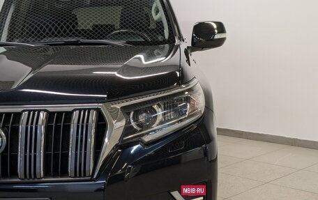 Toyota Land Cruiser Prado 150 рестайлинг 2, 2020 год, 6 250 000 рублей, 17 фотография