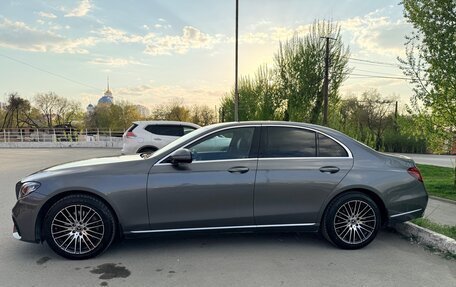 Mercedes-Benz E-Класс, 2018 год, 3 300 000 рублей, 8 фотография