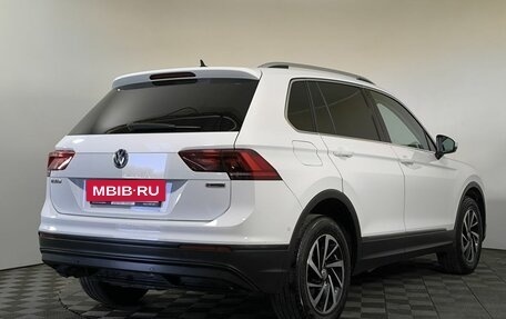 Volkswagen Tiguan II, 2018 год, 2 650 000 рублей, 4 фотография
