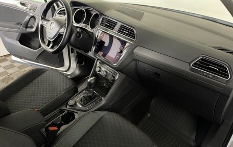 Volkswagen Tiguan II, 2018 год, 2 650 000 рублей, 10 фотография