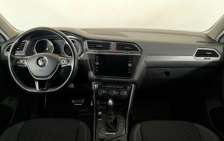 Volkswagen Tiguan II, 2018 год, 2 650 000 рублей, 14 фотография