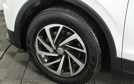 Volkswagen Tiguan II, 2018 год, 2 650 000 рублей, 23 фотография